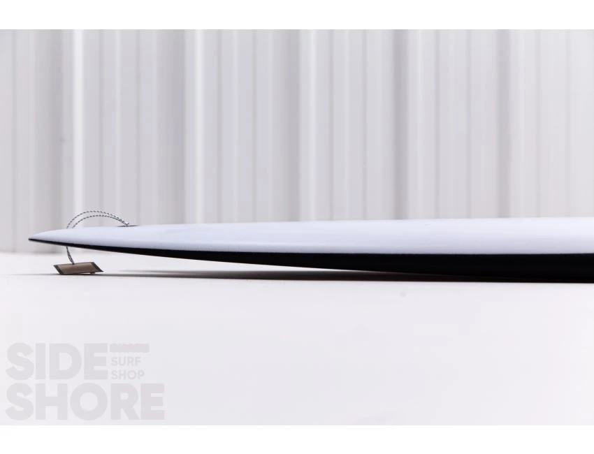 Fish - Spray Black - 5'8 X 21" X 2 1/2" - Twin - Futures – Image 8