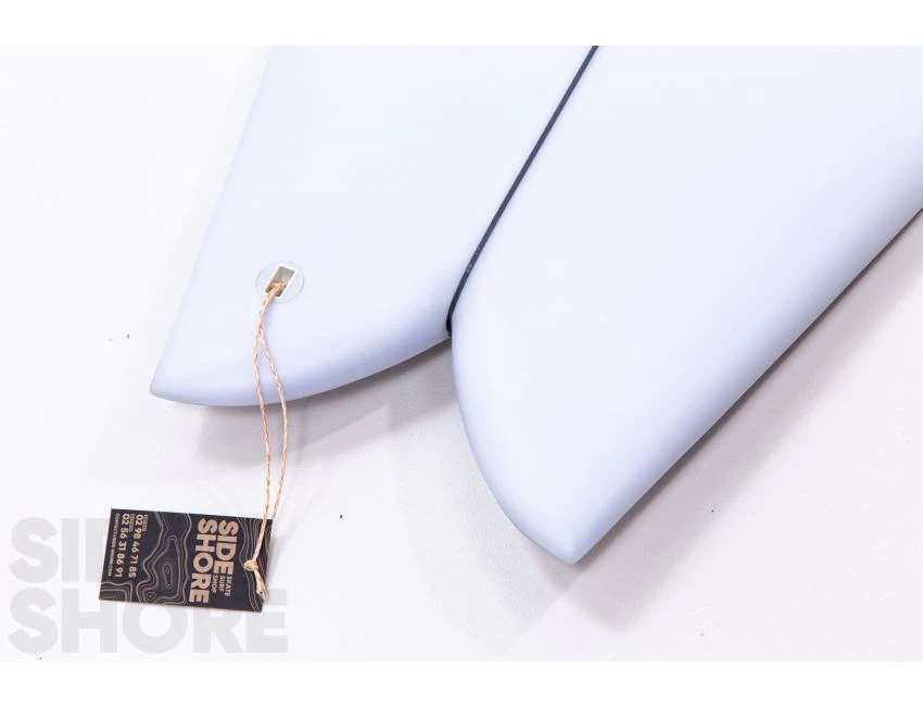 RNF Retro Revamp - 5'6 X 20.75" X 2.40" - 32 L - Quad - Futures – Image 10